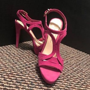 Jessica Simpson Strappy platform sandal Size 8